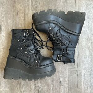 Demonia Shaker 60 Platform Boots